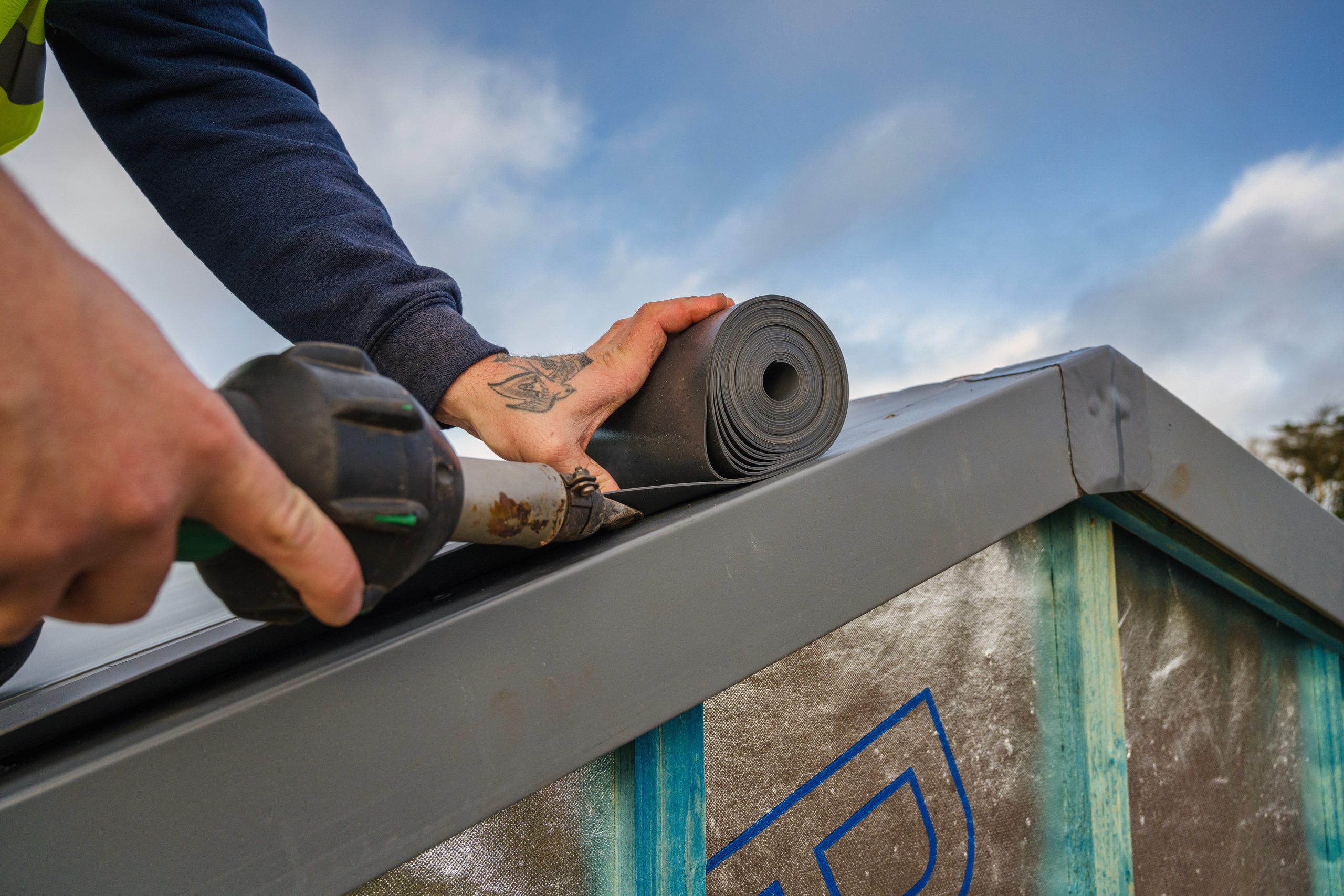 Hot Melt Roofing: What Is It and When Is It the Right Choice?